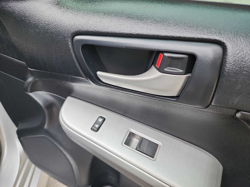 2014 Toyota Camry Image 28