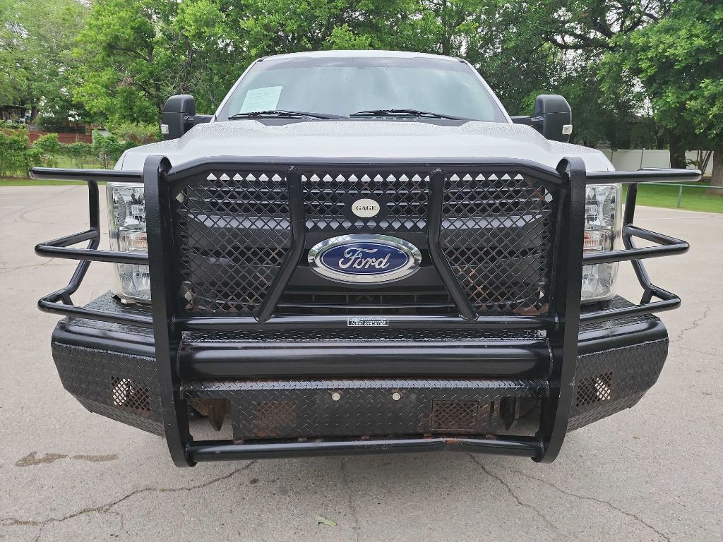 2019 Ford F-350 Image 2