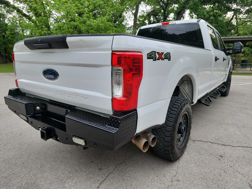2019 Ford F-350 Image 10