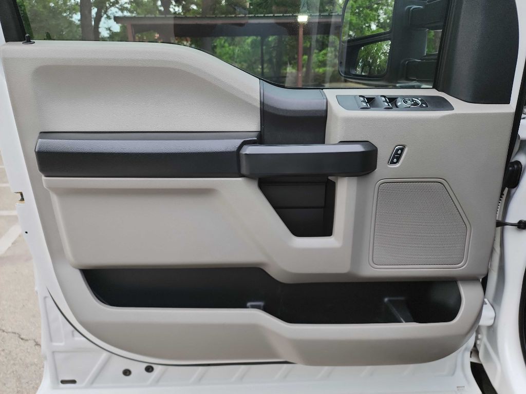 2019 Ford F-350 Image 17