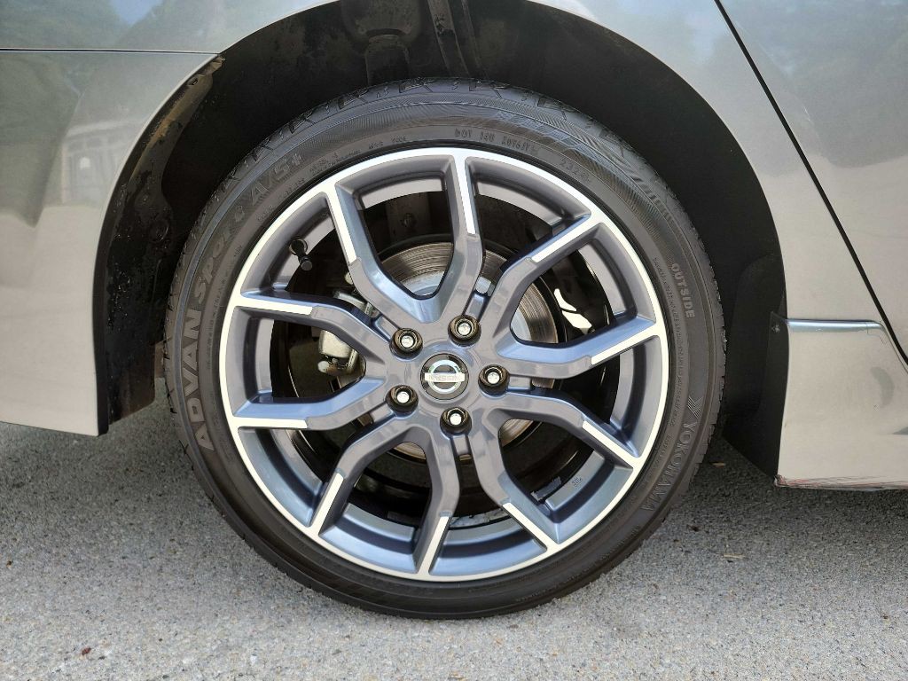 2017 Nissan Sentra Image 10