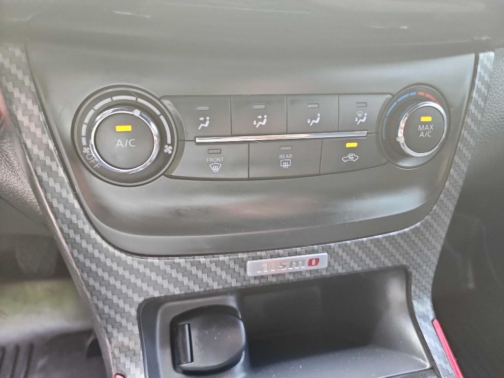 2017 Nissan Sentra Image 24