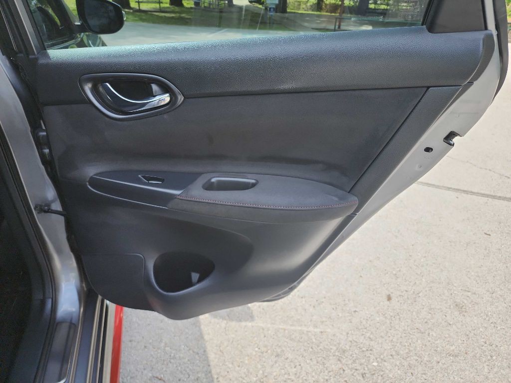 2017 Nissan Sentra Image 31