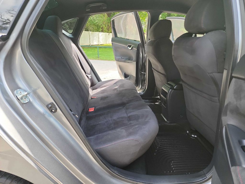 2017 Nissan Sentra Image 33