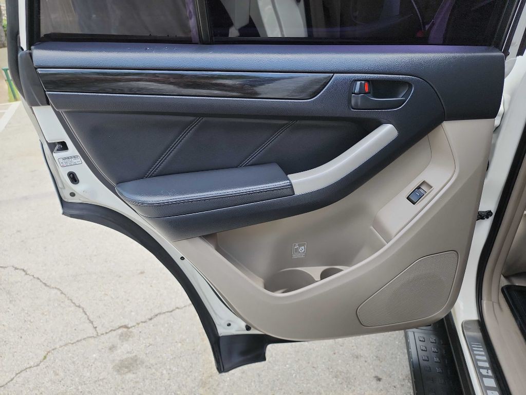 2009 Toyota 4Runner Image 26