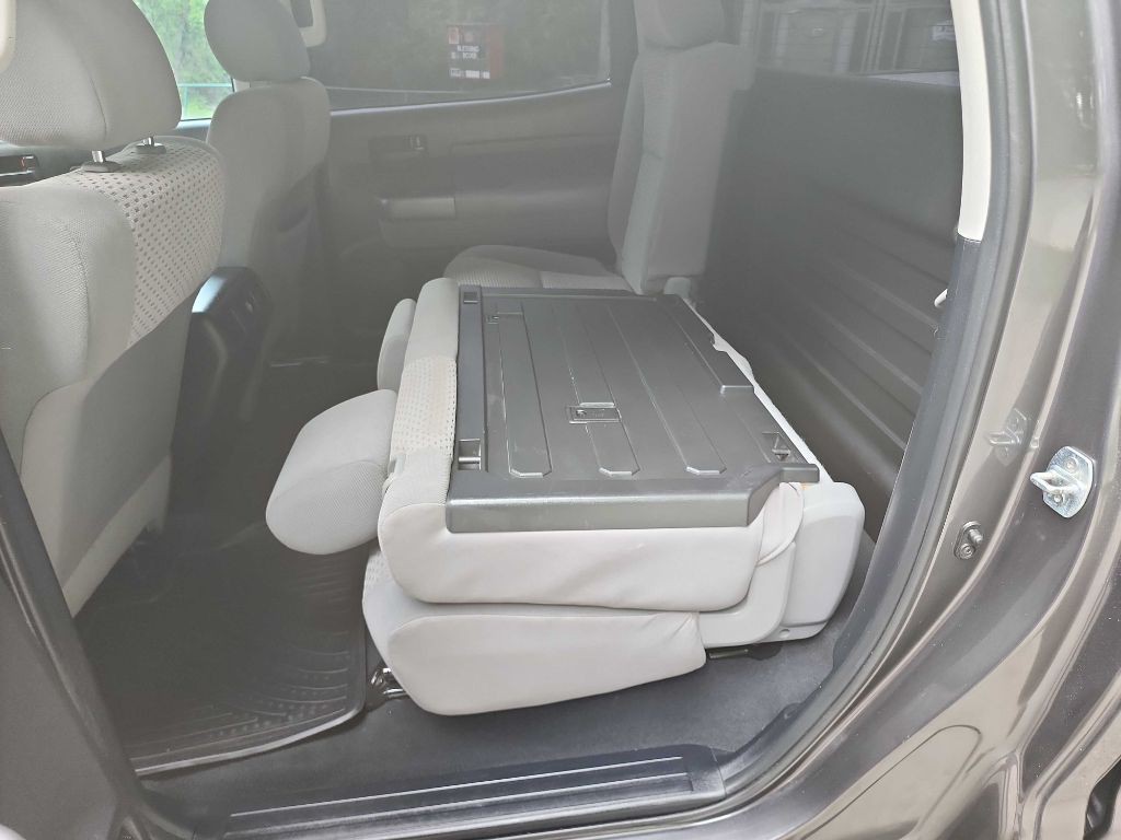 2013 Toyota Tundra Image 32