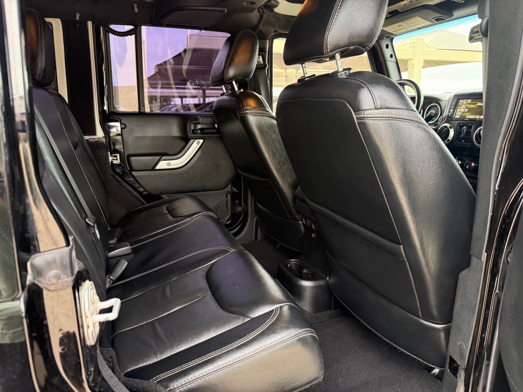 2017 Jeep Wrangler Unlimited Image 16