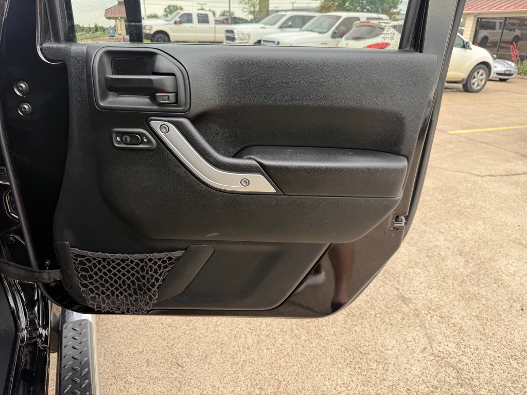 2017 Jeep Wrangler Unlimited Image 21