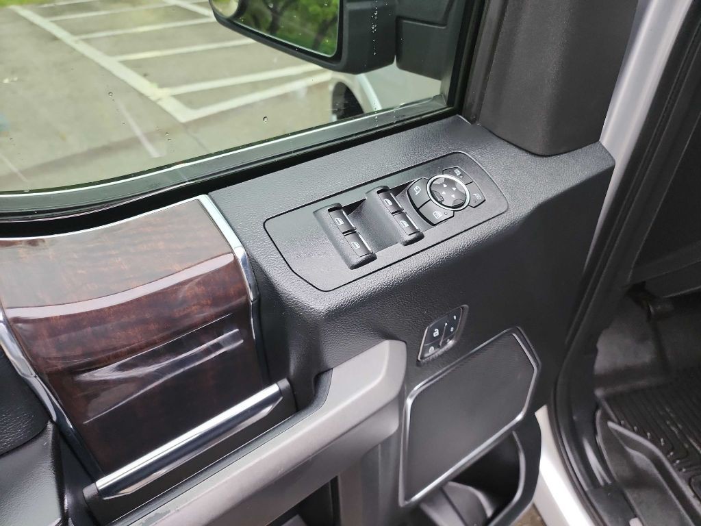 2017 Ford F-150 Image 22