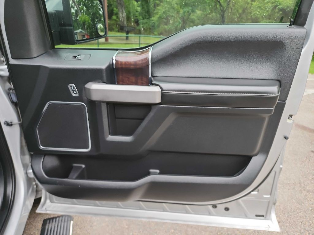 2017 Ford F-150 Image 44