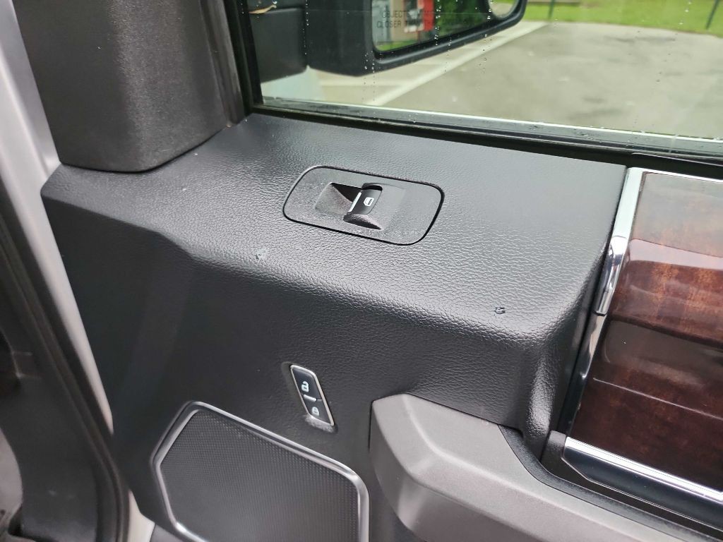 2017 Ford F-150 Image 46