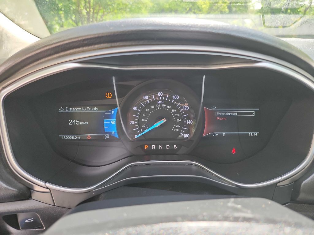 2017 Ford Fusion Image 19