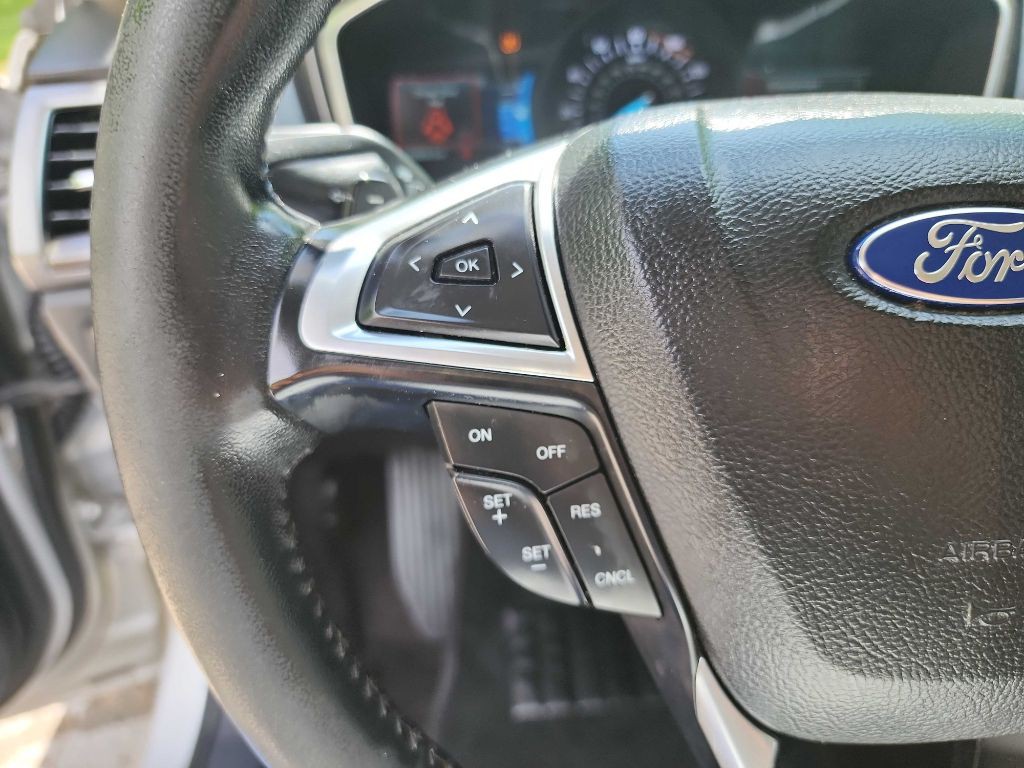 2017 Ford Fusion Image 17