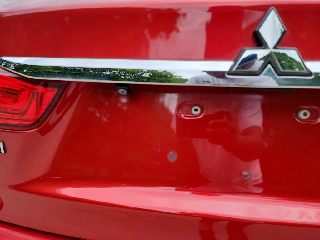 2018 Mitsubishi Outlander Image 6