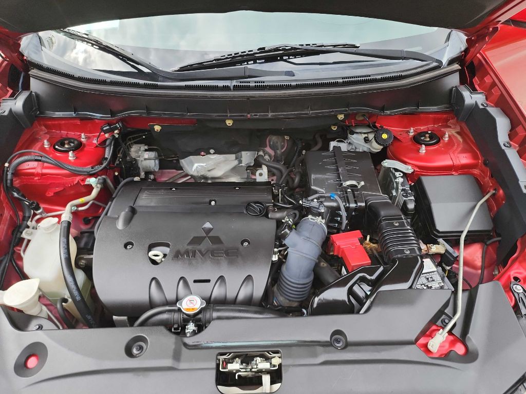 2018 Mitsubishi Outlander Image 32