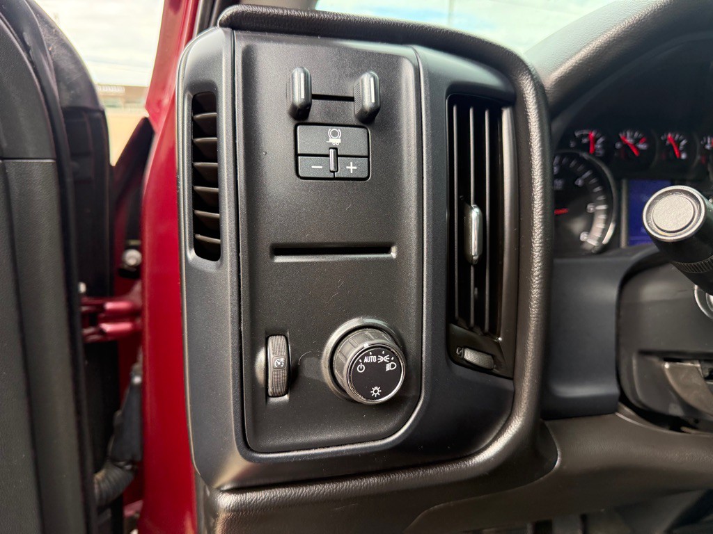 2015 Chevrolet Silverado 1500 Image 19