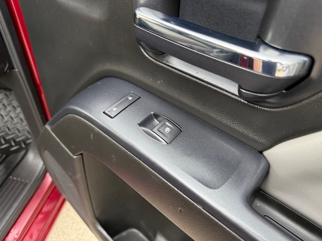 2015 Chevrolet Silverado 1500 Image 24