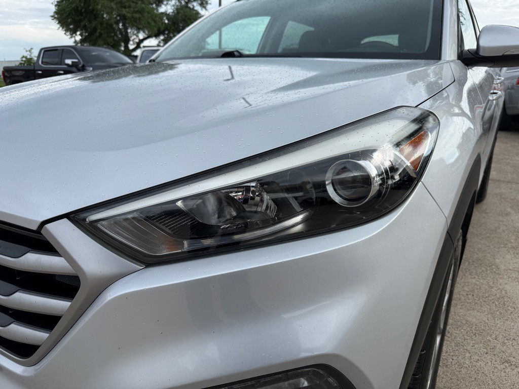 2017 Hyundai Tucson Image 10