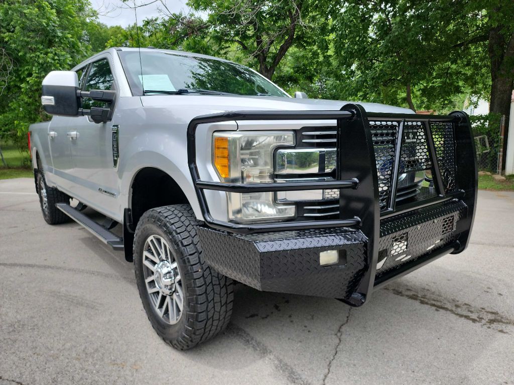 2017 Ford F-250 Image 1