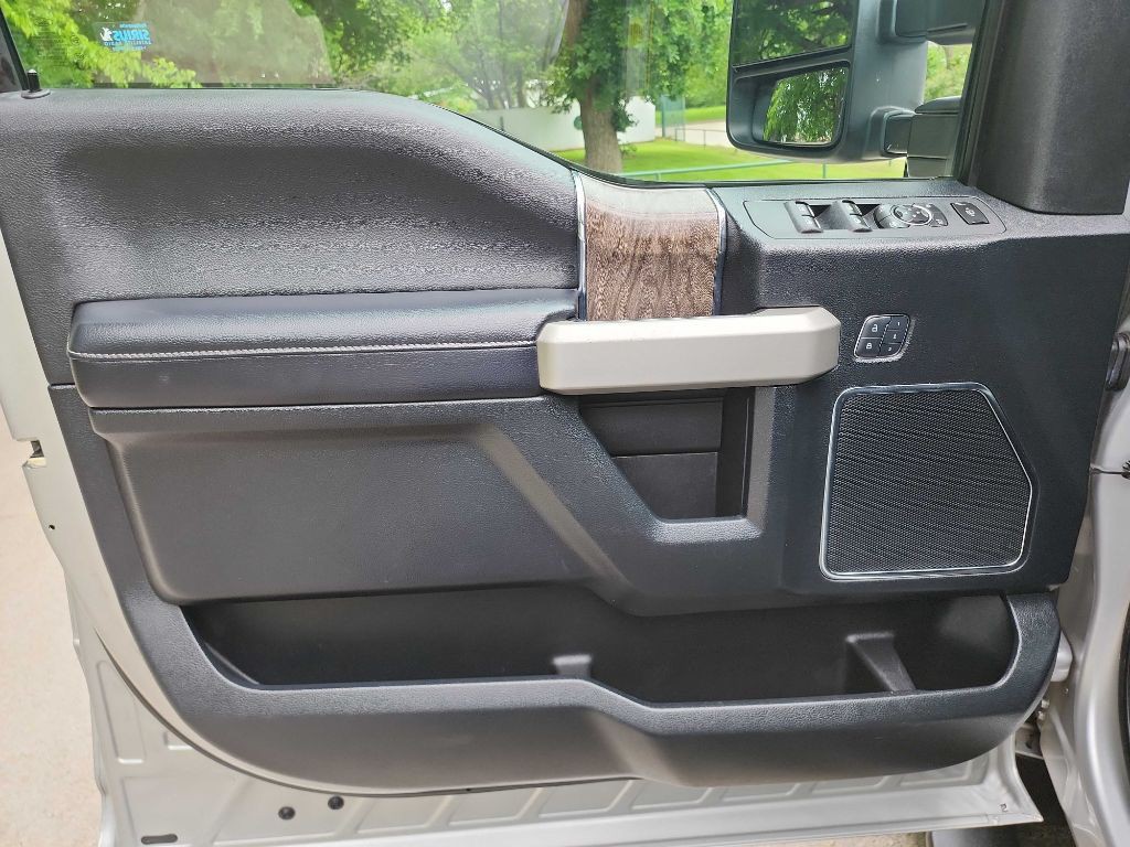 2017 Ford F-250 Image 21