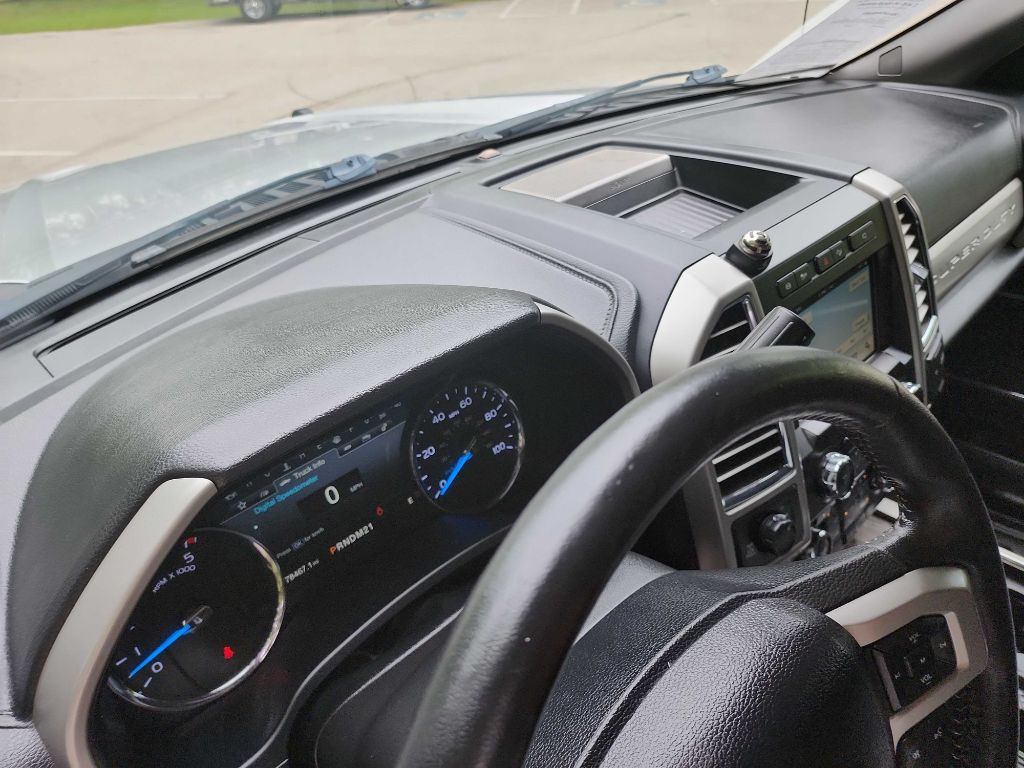 2017 Ford F-250 Image 28