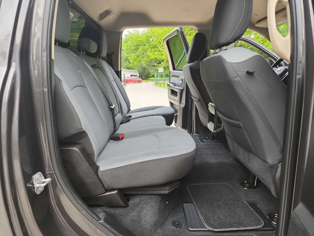 2019 RAM 2500 Image 35