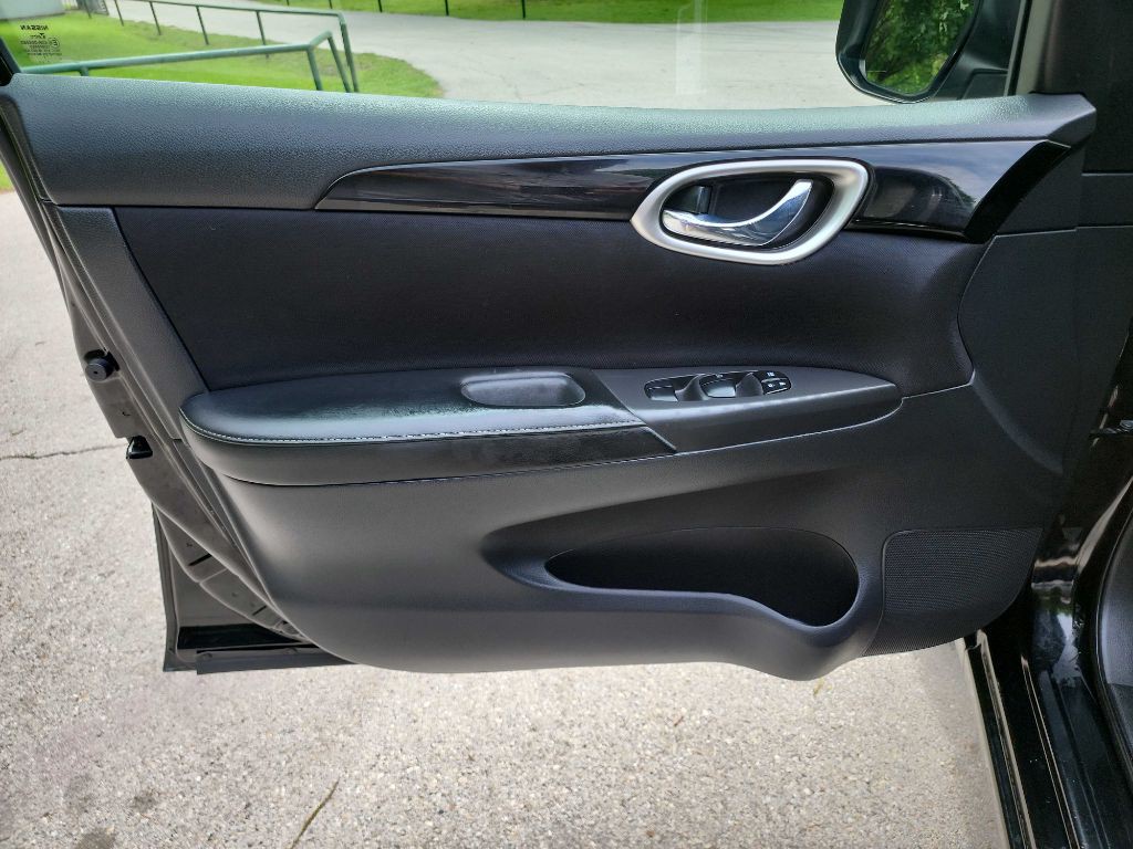 2018 Nissan Sentra Image 12