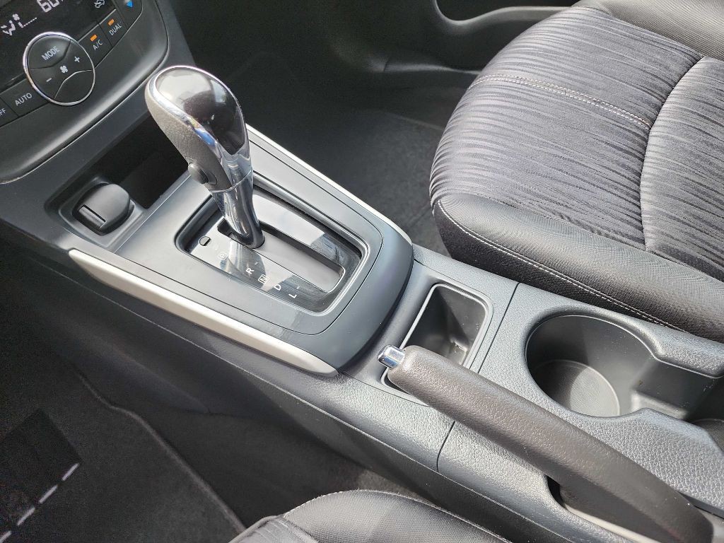 2018 Nissan Sentra Image 24