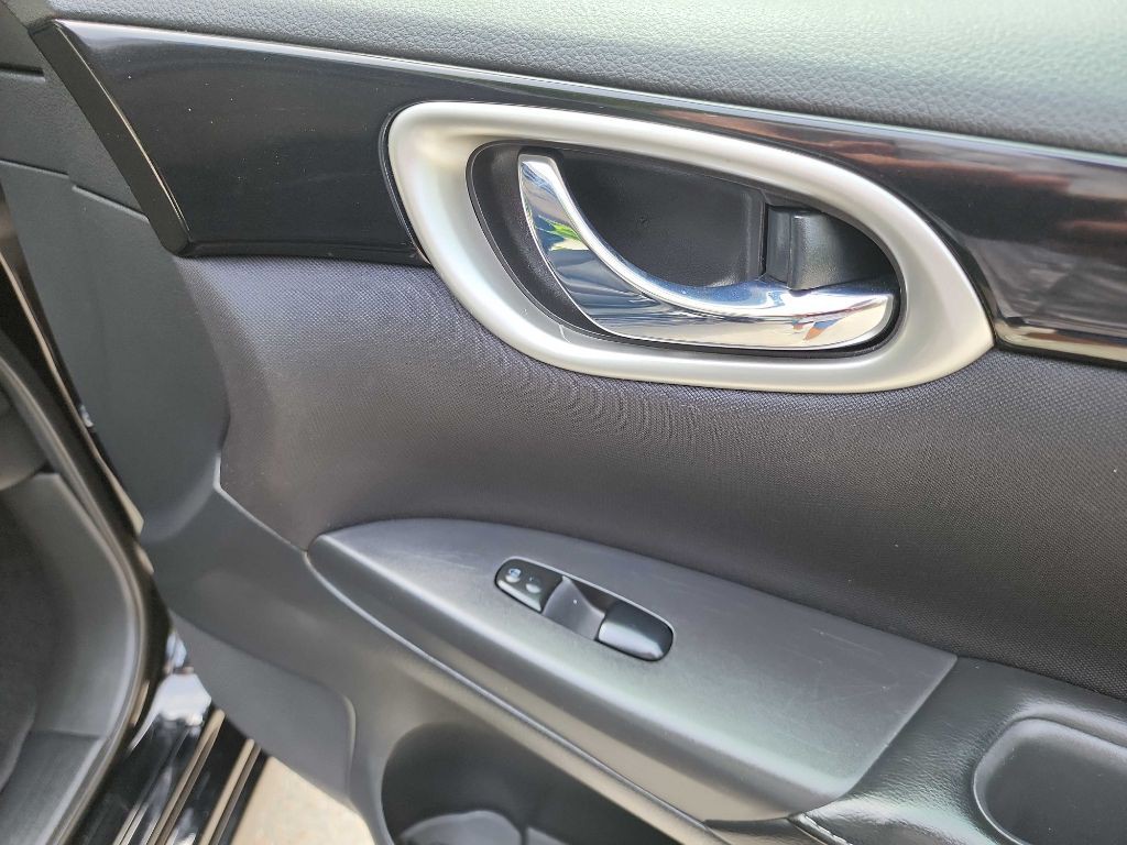 2018 Nissan Sentra Image 33