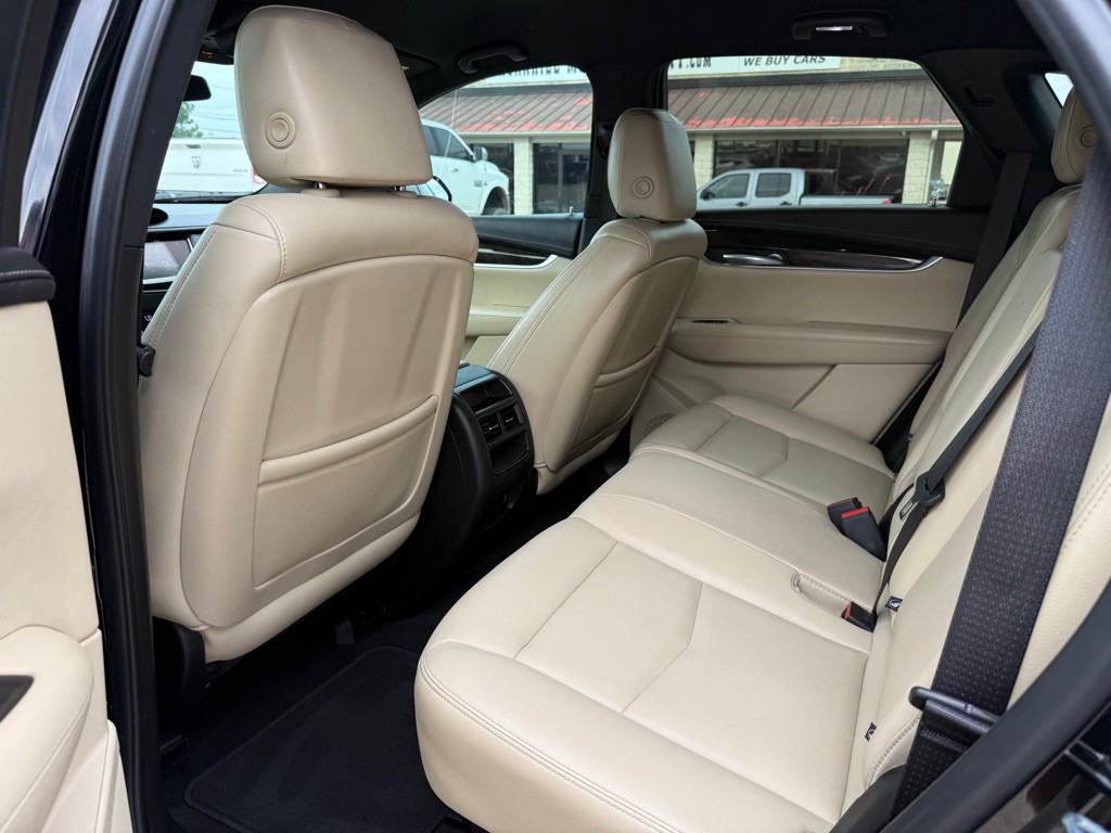 2018 Cadillac XT5 Image 15