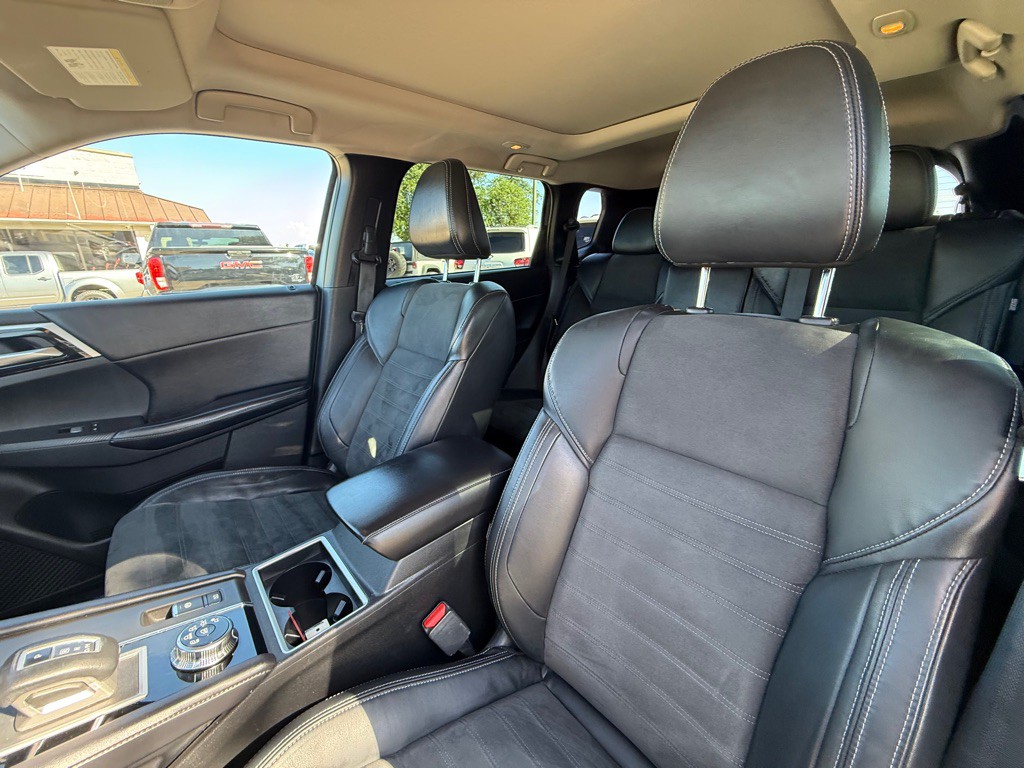 2022 Mitsubishi Outlander Image 17