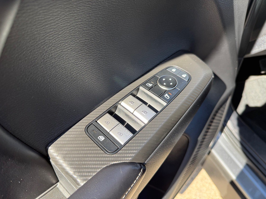 2022 Mitsubishi Outlander Image 18