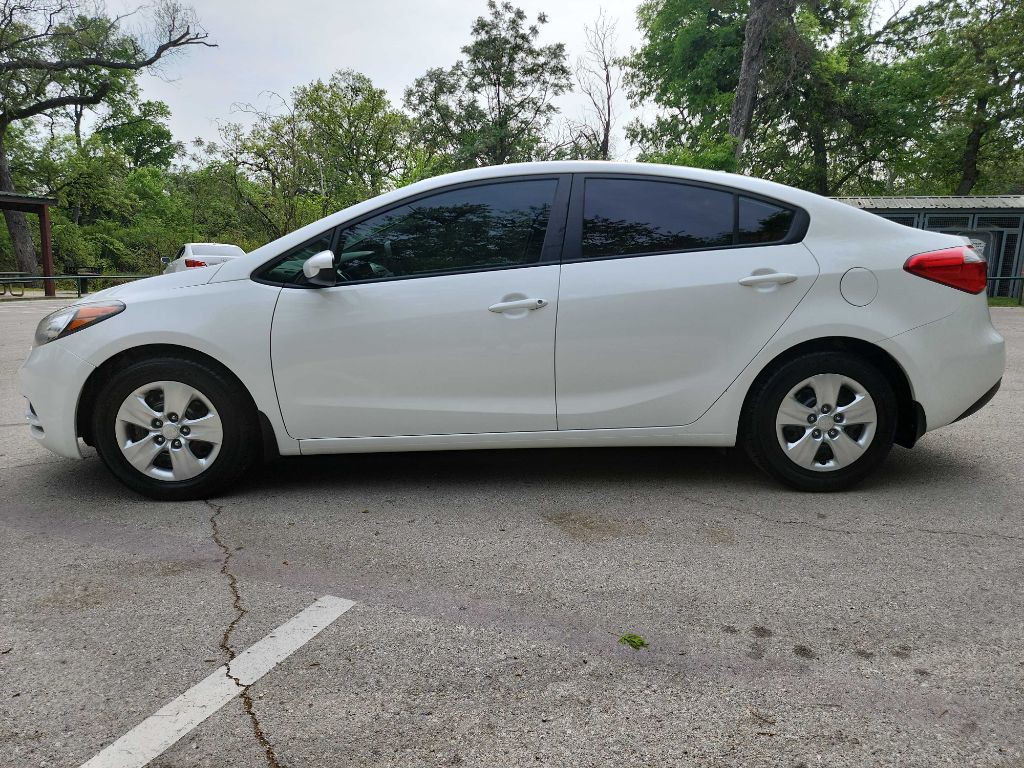 2016 Kia Forte Image 4