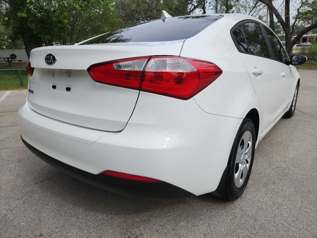 2016 Kia Forte Image 7