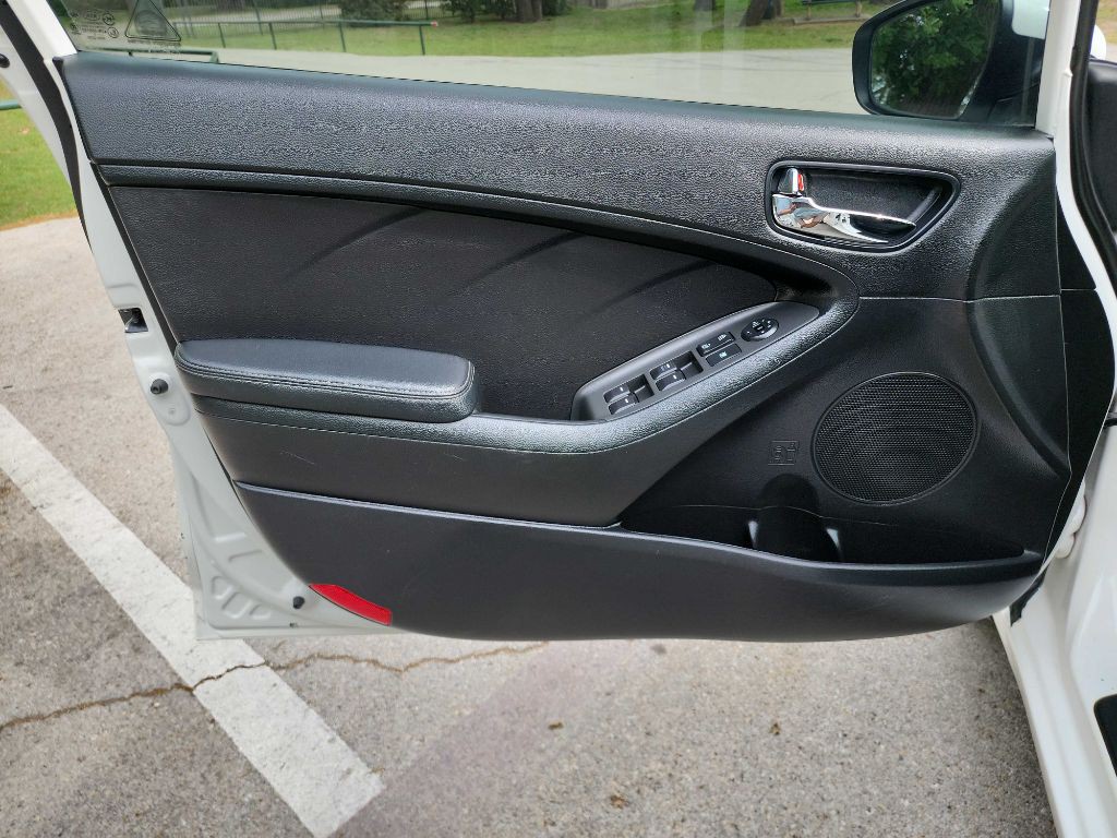 2016 Kia Forte Image 10