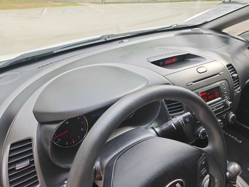 2016 Kia Forte Image 18