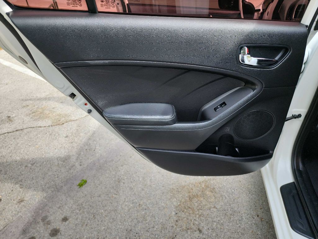 2016 Kia Forte Image 19
