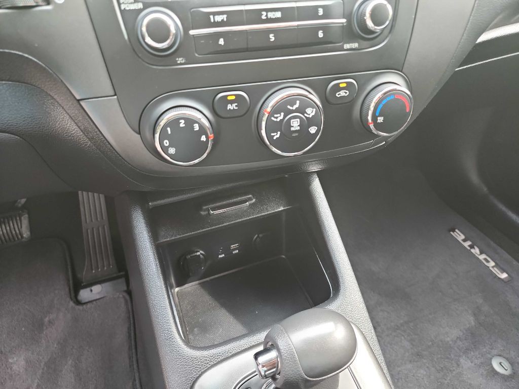2016 Kia Forte Image 20
