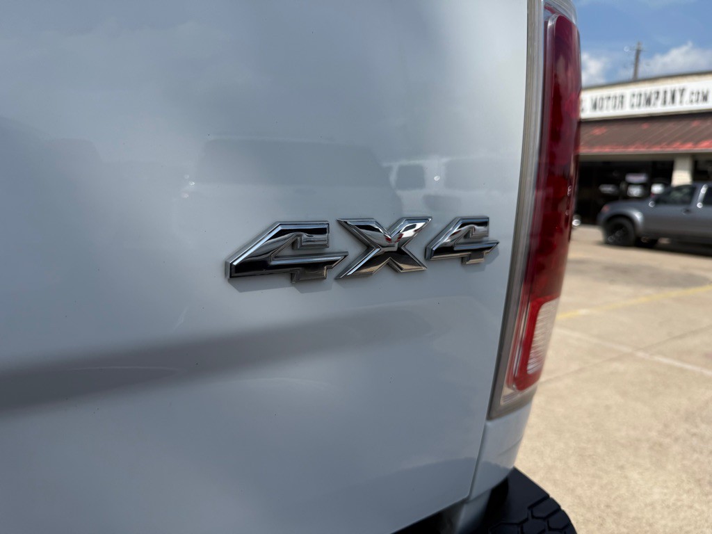 2016 RAM 2500 Image 10
