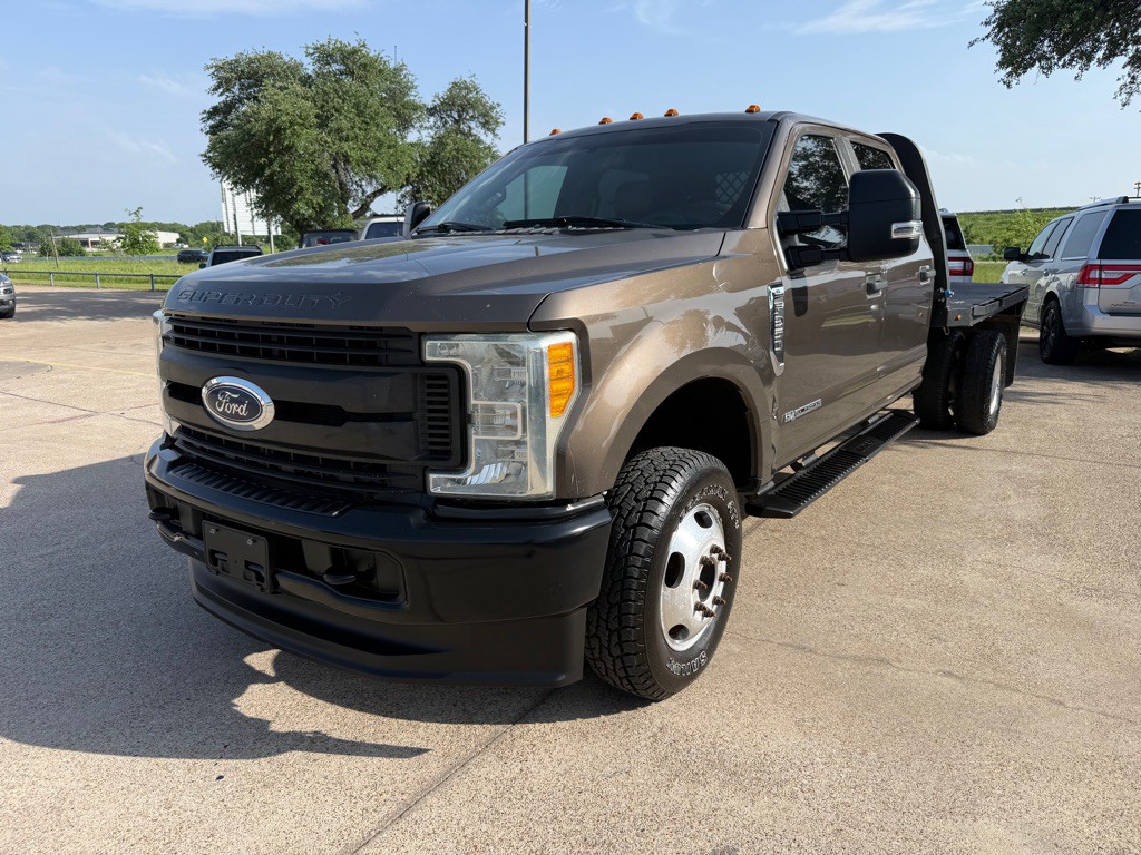 2017 Ford F-350 Image 3