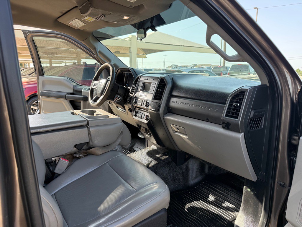 2017 Ford F-350 Image 16