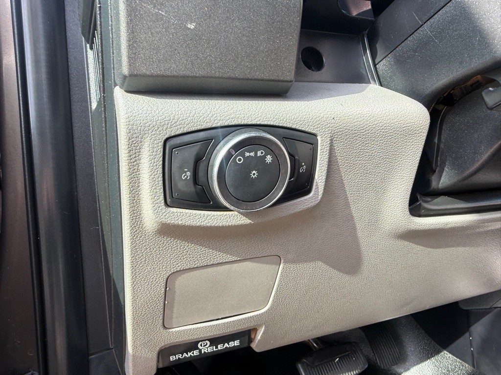 2017 Ford F-350 Image 19
