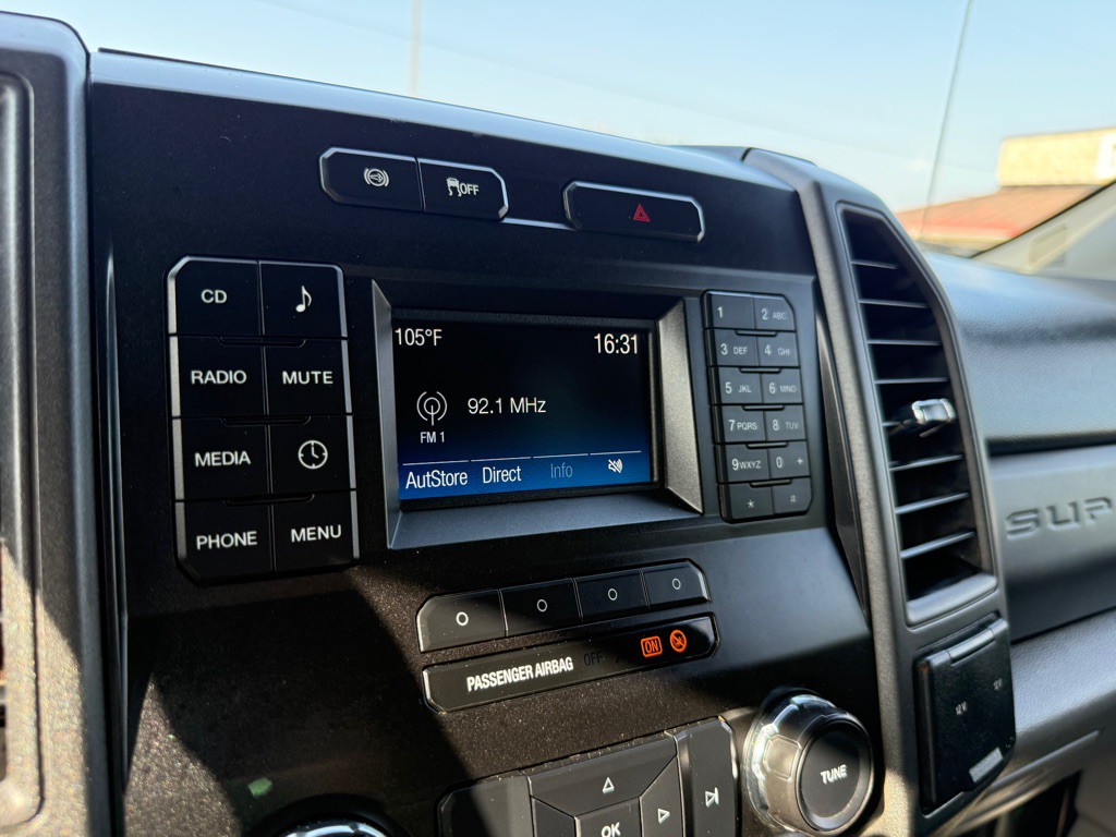 2017 Ford F-350 Image 27