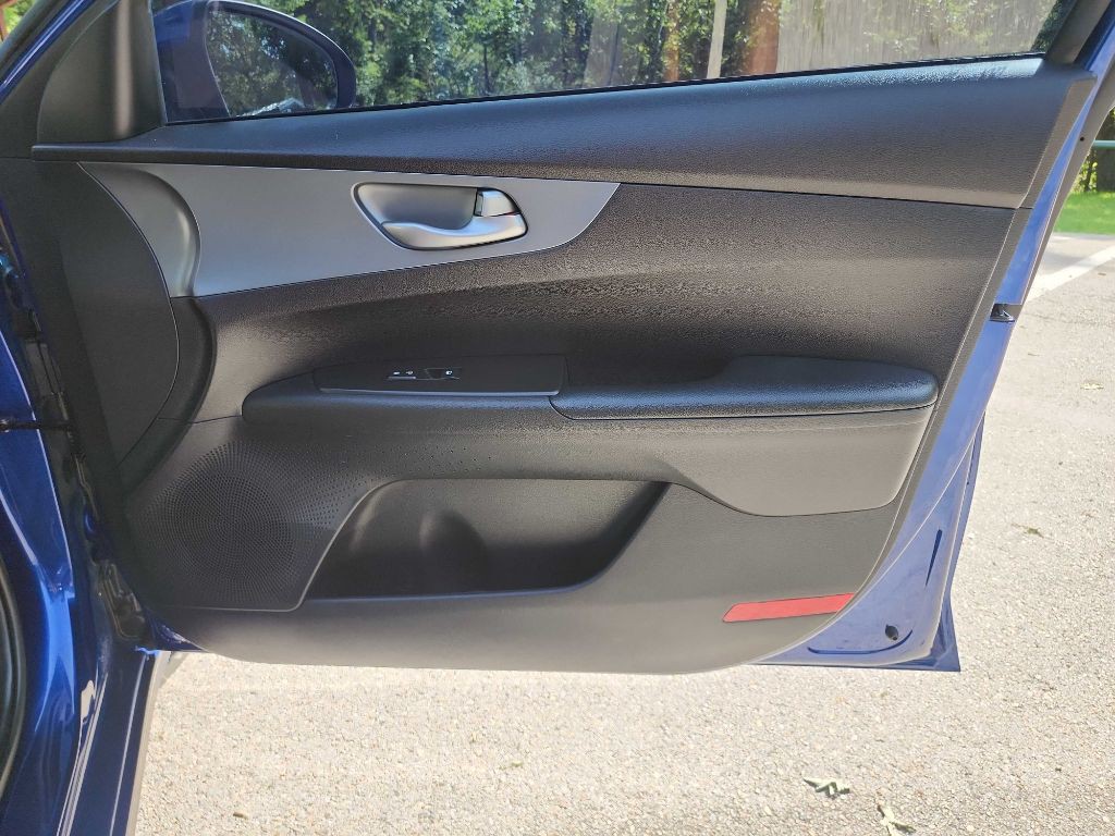 2021 Kia Forte Image 28