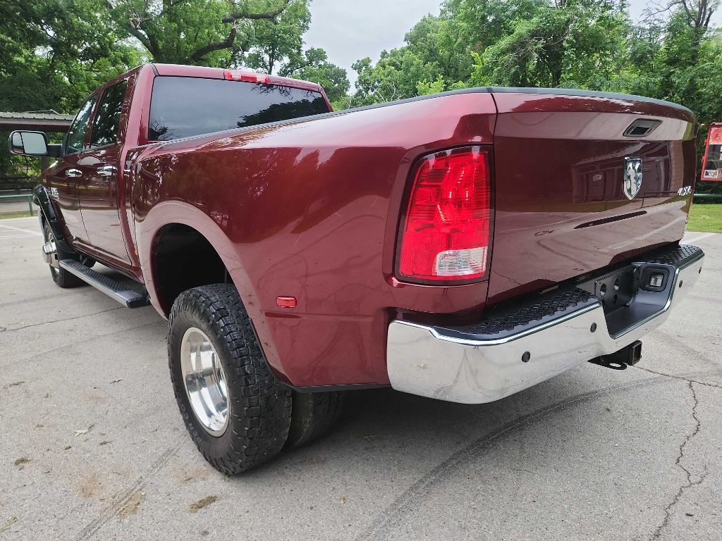 2017 RAM 3500 Image 3