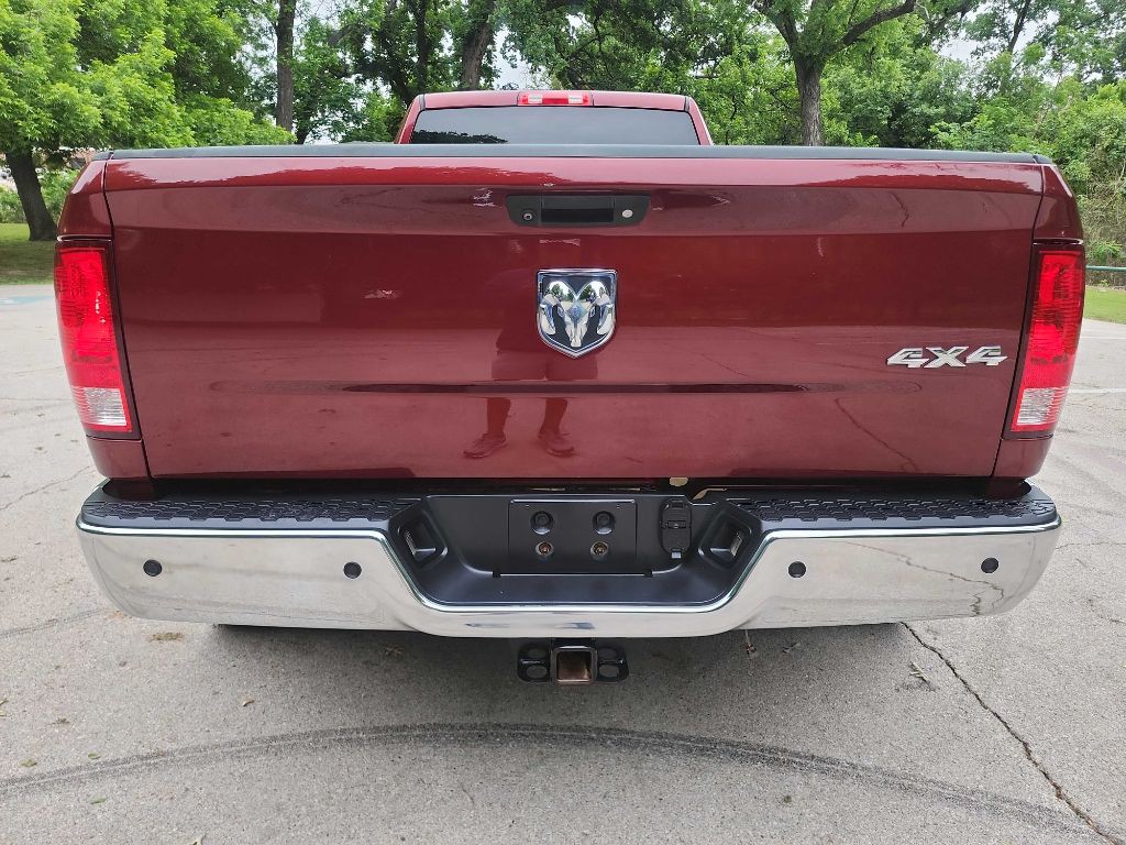 2017 RAM 3500 Image 9