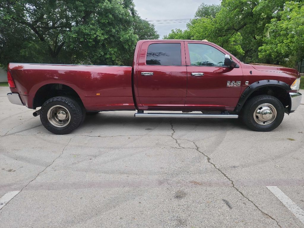 2017 RAM 3500 Image 10