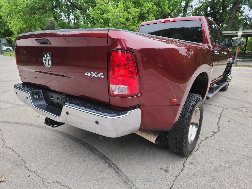 2017 RAM 3500 Image 11