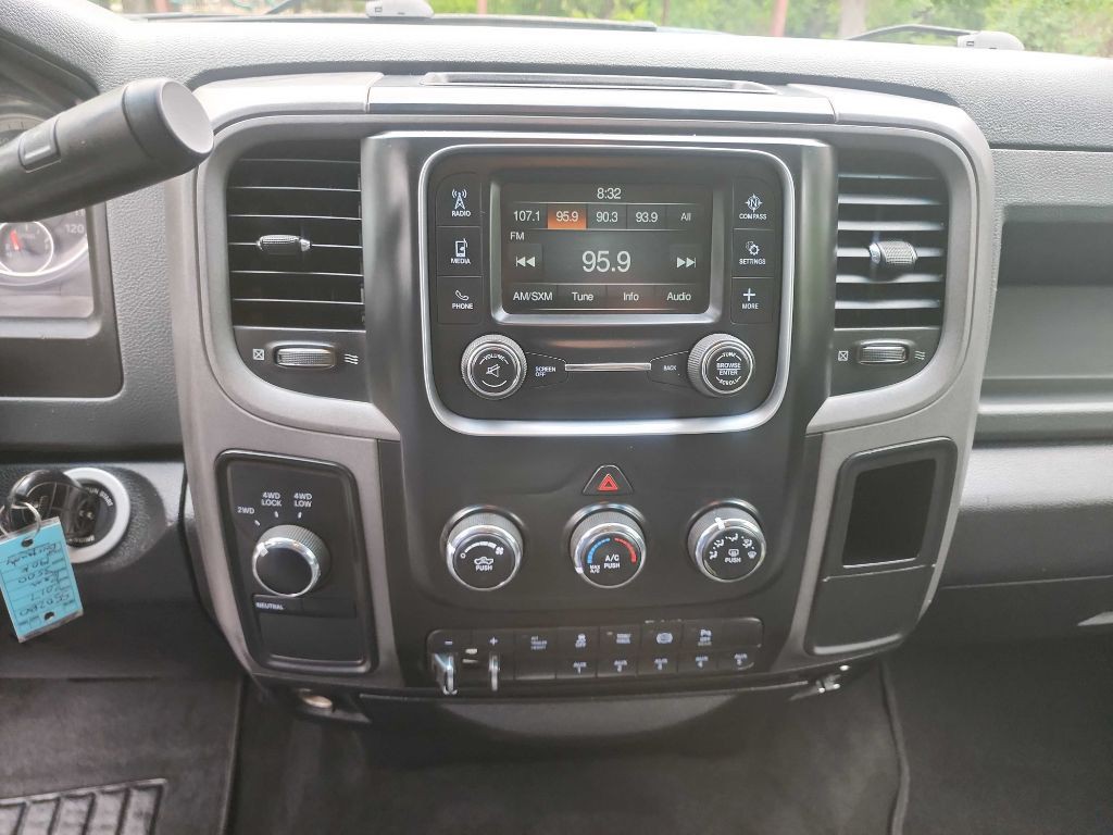 2017 RAM 3500 Image 19