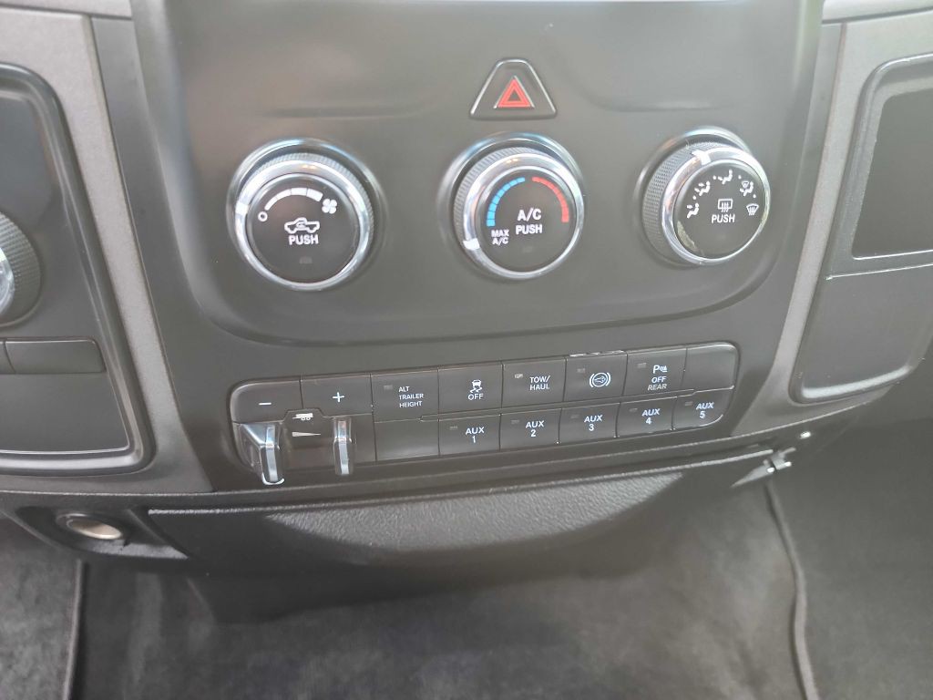 2017 RAM 3500 Image 20